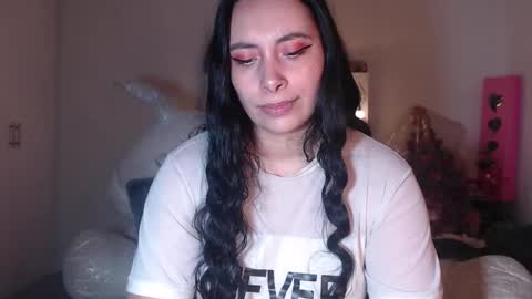 yenny online show from 12-22-24, 04:39