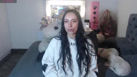 yenny online show from 09-11-25, 04:12