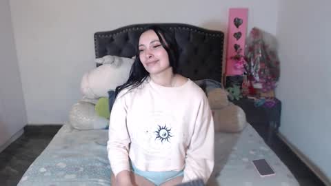 yenny online show from 02-06-26, 03:22