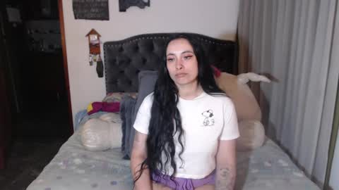 Snapshot of salomefox2 chatting on 05-24-26, 03:44 yenny online show from 05-24-26, 03:44