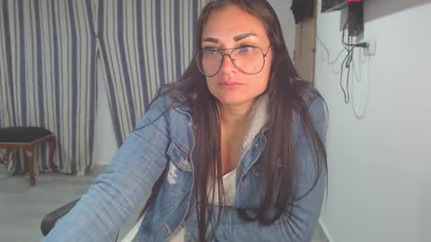 Snapshot of salomesaints chatting on 11-01-25, 03:52 salome online show from 11-01-25, 03:52
