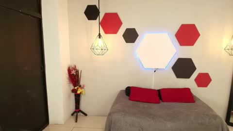 Snapshot of salomeswet chatting on 03-09-25, 07:45 martina online show from 03-09-25, 07:45