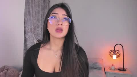 Snapshot of saloo_ chatting on 12-14-24, 01:59 Salo online show from 12-14-24, 01:59