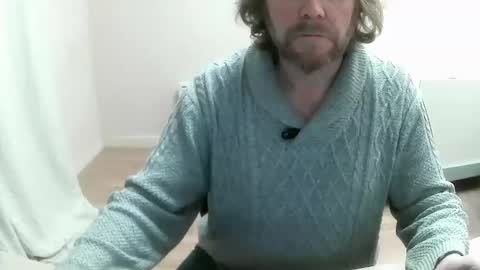 Snapshot of saltimbanquier chatting on 12-19-24, 02:13 Saltimbanquier  Salt  ou  Banquier  online show from 12-19-24, 02:13