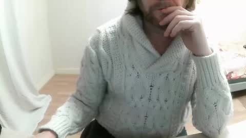 Snapshot of saltimbanquier chatting on 01-09-25, 07:31 Saltimbanquier  Salt  ou  Banquier  online show from 01-09-25, 07:31
