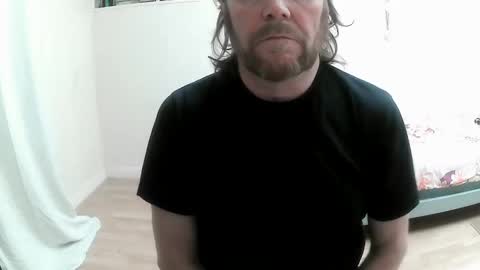 Snapshot of saltimbanquier chatting on 01-10-25, 01:52 Saltimbanquier  Salt  ou  Banquier  online show from 01-10-25, 01:52