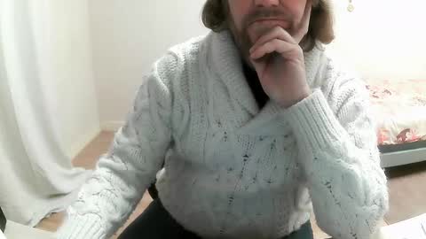 Snapshot of saltimbanquier chatting on 01-19-25, 12:39 Saltimbanquier  Salt  ou  Banquier  online show from 01-19-25, 12:39