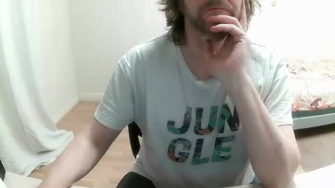 Snapshot of saltimbanquier chatting on 01-26-25, 10:55 Saltimbanquier  Salt  ou  Banquier  online show from 01-26-25, 10:55