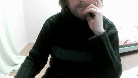 Snapshot of saltimbanquier chatting on 01-31-25, 12:51 Saltimbanquier  Salt  ou  Banquier  online show from 01-31-25, 12:51