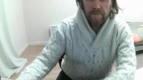 Snapshot of saltimbanquier chatting on 02-03-25, 12:47 Saltimbanquier  Salt  ou  Banquier  online show from 02-03-25, 12:47