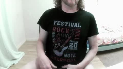 Snapshot of saltimbanquier chatting on 02-08-25, 08:53 Saltimbanquier  Salt  ou  Banquier  online show from 02-08-25, 08:53