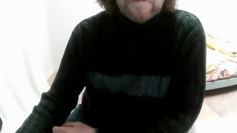 Snapshot of saltimbanquier chatting on 02-28-25, 02:09 Saltimbanquier  Salt  ou  Banquier  online show from 02-28-25, 02:09