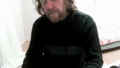 Snapshot of saltimbanquier chatting on 03-06-25, 07:36 Saltimbanquier  Salt  ou  Banquier  online show from 03-06-25, 07:36