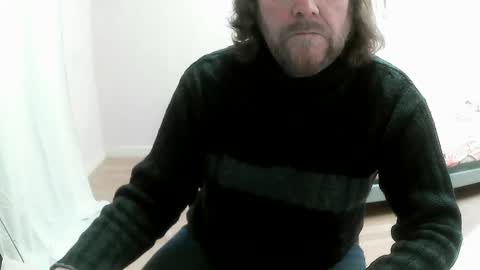 Snapshot of saltimbanquier chatting on 03-10-25, 06:59 Saltimbanquier  Salt  ou  Banquier  online show from 03-10-25, 06:59