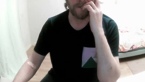 Snapshot of saltimbanquier chatting on 03-11-25, 02:40 Saltimbanquier  Salt  ou  Banquier  online show from 03-11-25, 02:40