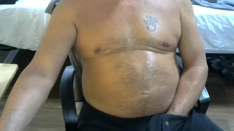 Snapshot of saltydogg chatting on 07-12-26, 02:52 Saltyy online show from 07-12-26, 02:52