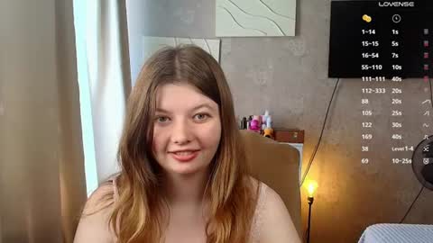 Snapshot of salut_love chatting on 06-14-26, 10:28 Ruby online show from 06-14-26, 10:28