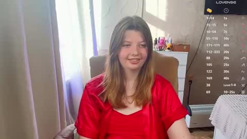Snapshot of salut_love chatting on 06-19-26, 03:49 Ruby online show from 06-19-26, 03:49