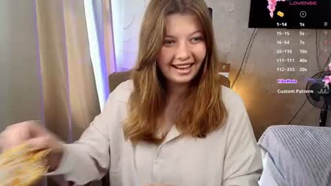 Snapshot of salut_love chatting on 07-05-26, 12:34 Ruby online show from 07-05-26, 12:34