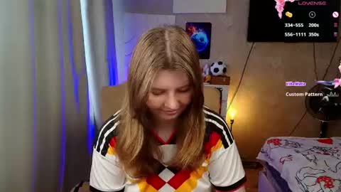Snapshot of salut_love chatting on 07-06-26, 03:36 Ruby online show from 07-06-26, 03:36