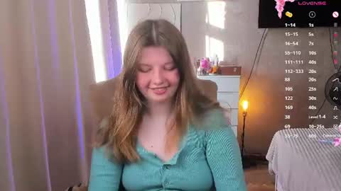 Snapshot of salut_love chatting on 07-24-26, 03:54 Ruby online show from 07-24-26, 03:54