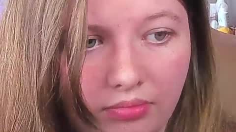 Snapshot of salut_love chatting on 07-28-26, 03:21 Ruby online show from 07-28-26, 03:21