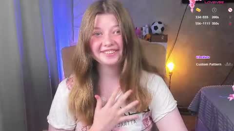 Snapshot of salut_love chatting on 07-28-26, 06:20 Ruby online show from 07-28-26, 06:20