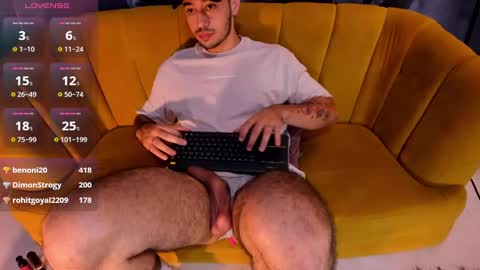Snapshot of salvatore_costa chatting on 02-03-25, 10:00 Salvatore online show from 02-03-25, 10:00
