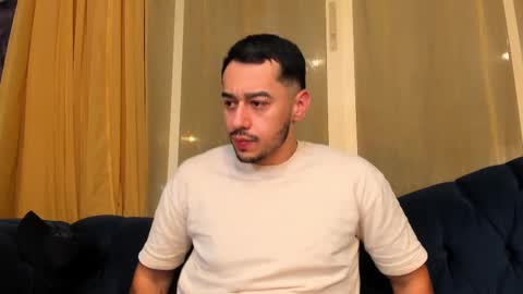 Snapshot of salvatore_costa chatting on 02-11-25, 11:44 Salvatore online show from 02-11-25, 11:44