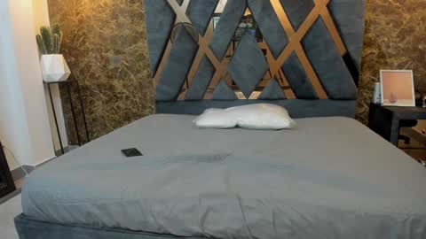 Snapshot of salvatore_damore chatting on 01-07-25, 11:16 SALVATORE online show from 01-07-25, 11:16