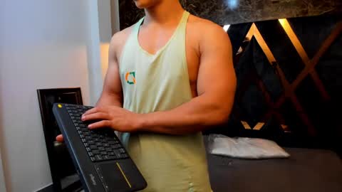 Snapshot of salvatore_damore chatting on 01-30-25, 11:33 SALVATORE online show from 01-30-25, 11:33