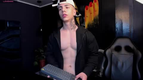 Snapshot of salvatore_damore chatting on 09-22-25, 11:12 SALVATORE online show from 09-22-25, 11:12
