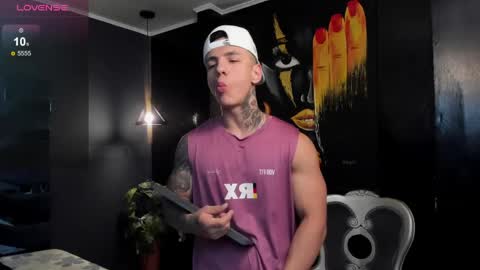 SALVATORE online show from 04-21-26, 05:17