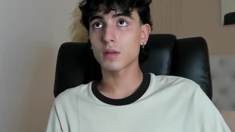 Snapshot of salvatore_monterey chatting on 01-18-25, 11:55 salvatore online show from 01-18-25, 11:55