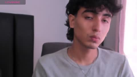 Snapshot of salvatore_monterey chatting on 01-21-25, 04:16 salvatore online show from 01-21-25, 04:16