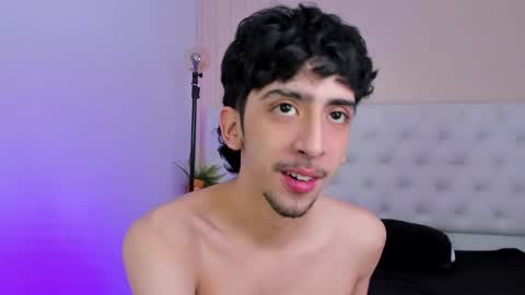 Snapshot of salvatore_monterey chatting on 10-16-25, 08:43 salvatore online show from 10-16-25, 08:43