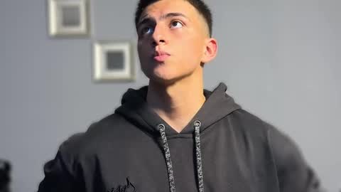 Salvatore online show from 03-08-26, 04:16