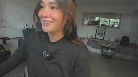 Snapshot of sam01___ chatting on 11-19-25, 09:15 Stefana or Samchispas online show from 11-19-25, 09:15