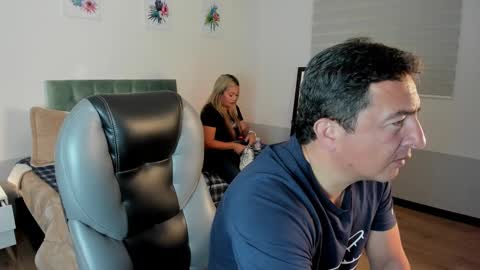 Snapshot of sam_and_molly chatting on 01-29-25, 07:22 Sam and Molly online show from 01-29-25, 07:22