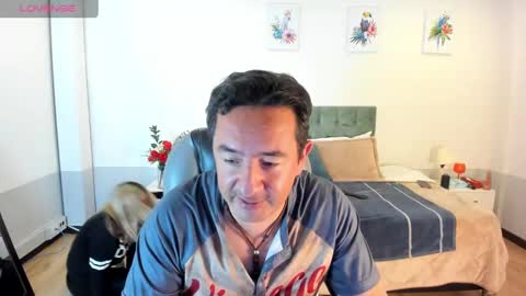 Snapshot of sam_and_molly chatting on 02-02-25, 07:25 Sam and Molly online show from 02-02-25, 07:25