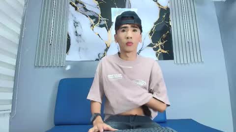 Snapshot of sam_cody chatting on 01-08-26, 01:02 SAM online show from 01-08-26, 01:02