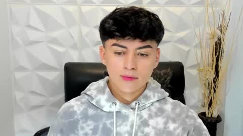 Snapshot of sam_daves_ chatting on 01-17-26, 12:43 Sam online show from 01-17-26, 12:43