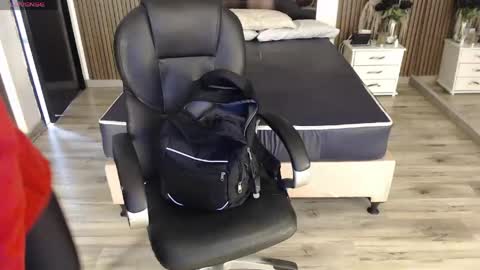 SAM MANSON online show from 04-21-26, 12:11