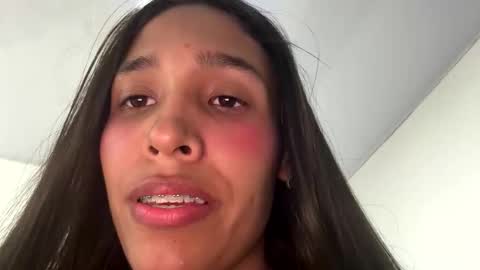 Snapshot of sam_robert17 chatting on 03-26-26, 01:33 Samantha Roberts online show from 03-26-26, 01:33