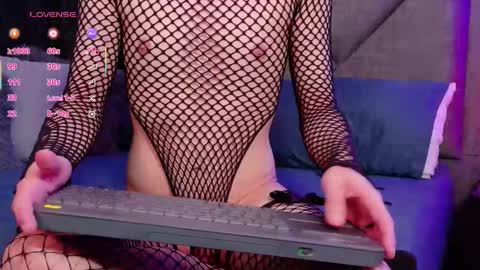 Sam online show from 09-23-25, 07:44