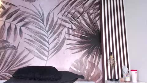 Snapshot of samaantha_white_ chatting on 03-07-25, 11:29 Samaantha online show from 03-07-25, 11:29