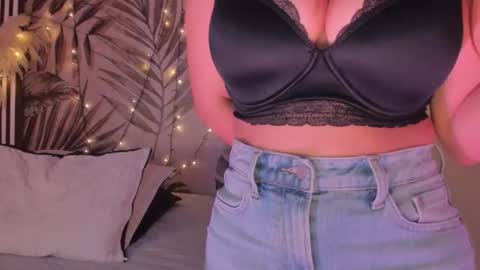 Samaantha  online show from 11-27-25, 11:45