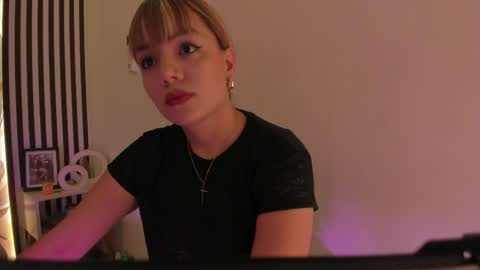 Snapshot of samaantha_white_ chatting on 05-08-26, 11:26 Samaantha online show from 05-08-26, 11:26