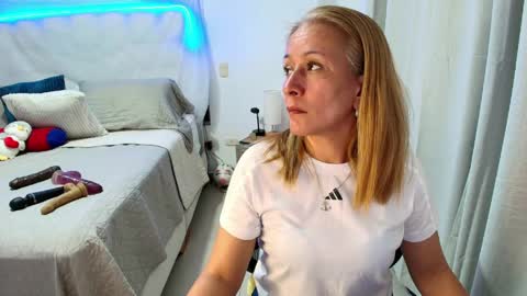 Samanta Stone online show from 05-22-26, 11:21
