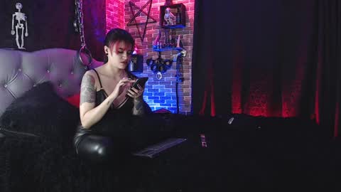 Samantha and Victor online show from 01-06-25, 07:09